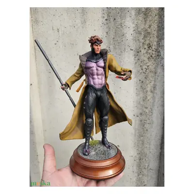 Gambit X-Men szobor, resin 3d nyomtatott, 12k felbontással, kézzel festve