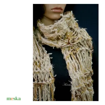 FRINGE SHAWL - extra-vastag kézzel kötött hosszú-rojtos sál / mogyorós