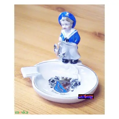 Hamuzótálka matrózinassal. Schmiedefeld Bavaria Germany, szignált porcelán műtárgy