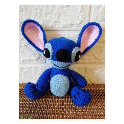 Horgolt Stitch az űrkutya