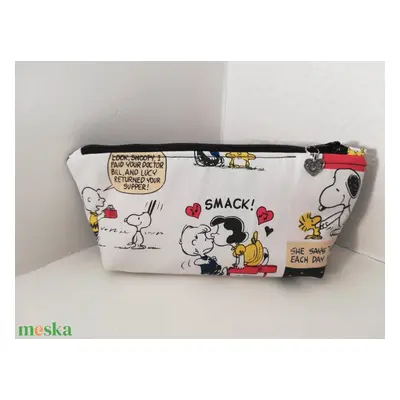 Snoopy rajzfilmjelenetek...... tolltartó