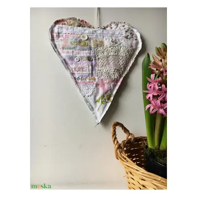 SHABBY CHIC HEART. Szív alakú függődísz