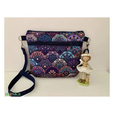 Crossbody mandala mintás vízálló vászon