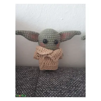 Baby Yoda 2 méretben