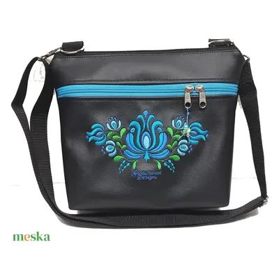 Bella crossbody oldaltáska 28x24cm - Hímzett Matyó mintás Hungarian Folkart28 fekete-türkiz