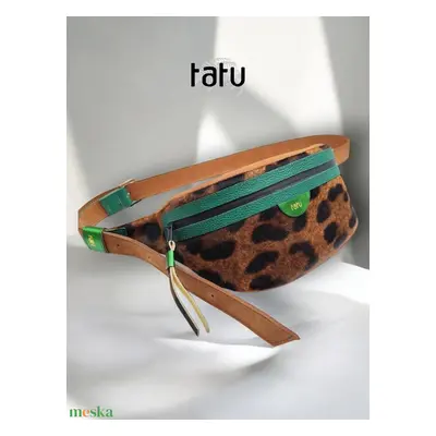 tatu Crossbody táska