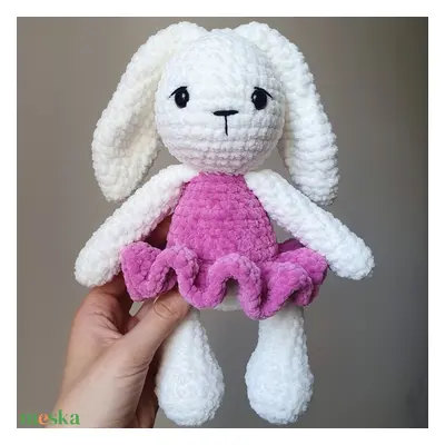 Horgolt amigurumi plüss nyuszi