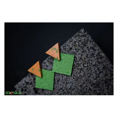 Orange triangle - Színes beton fülbevaló