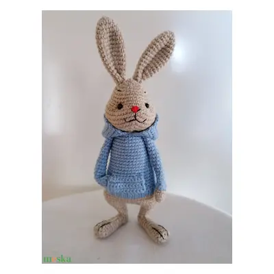 Amigurumi nyuszi kapucnis pulcsiban