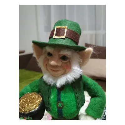 Tűnemezelt, nemez ír Leprechaun