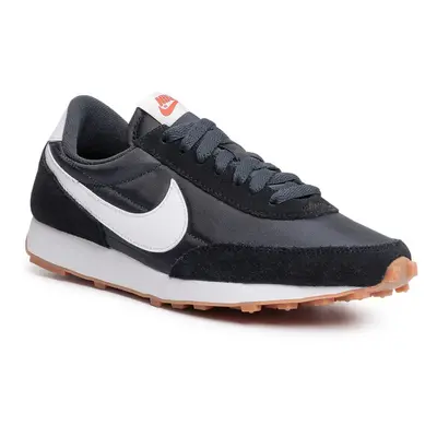 Női szabadidős lábbelik NIKE Wmns Daybreak black summit white off noir