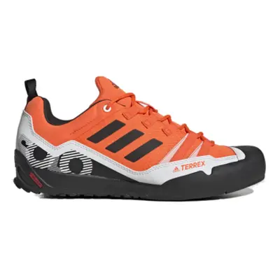 Férfi alacsony túracipő ADIDAS Terrex Swift Solo Approach impact orange core black white