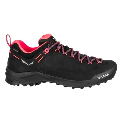 Női alacsony túracipő teljes bőrből SALEWA Wildfire Leather W GTX black fluo coral