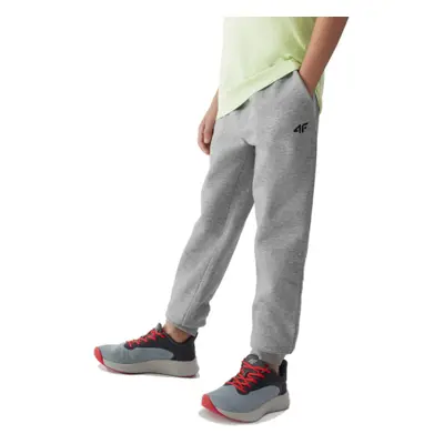 Fiú melegítőnadrág 4F JUNIOR TROUSERS-JAW23TTROM411-27M-COLD LIGHT GREY MELANGE