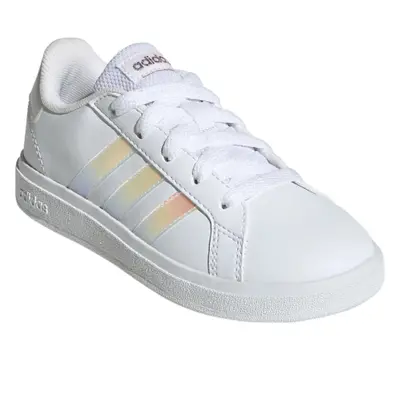 Dievčenská rekreačná obuv ADIDAS Grand Court 2.0 K cloud white iridescent cloud white