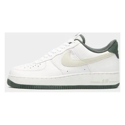 Nike Air Force 1 '07 Lv8