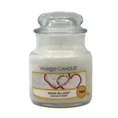 Yankee Candle Snow in Love Small Jar 104 g