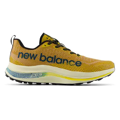 Férfi futócipő New Balance FuelCell SuperComp Trail MTTRXCY1 – barna