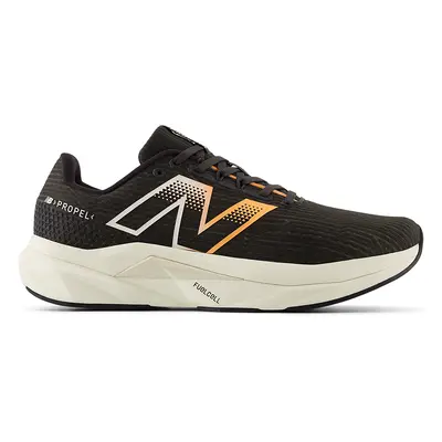 Férfi futócipő New Balance FuelCell Propel v5 MFCPRCB5 – fekete