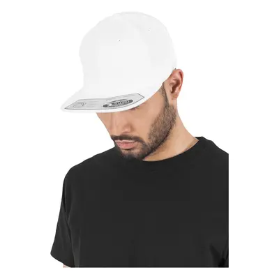 Urban Classics 110 Fitted Snapback white