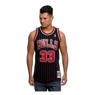 Mitchell & Ness Chicago Bulls #33 Scottie Pippen black / red Swingman Jersey