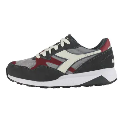 Diadora 501.178559 D0085 Gull/Ebony Divat edzőcipők Szürke