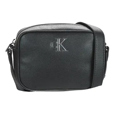 Calvin Klein Jeans MINIMAL MONOGRAM CAMERA BAG18 Válltáskák Fekete