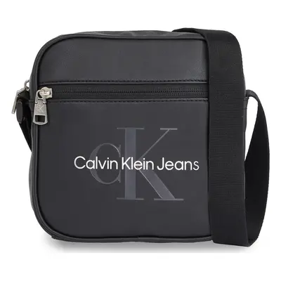 Calvin Klein Jeans MONOGRAM SOFT SQ CAMERA18 K50K511826 Táskák Fekete