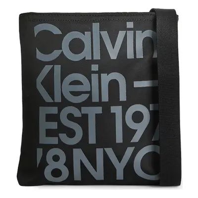 Calvin Klein Jeans SPORT ESSENTIALS FLATPACK18 K50K510378 Táskák Fekete