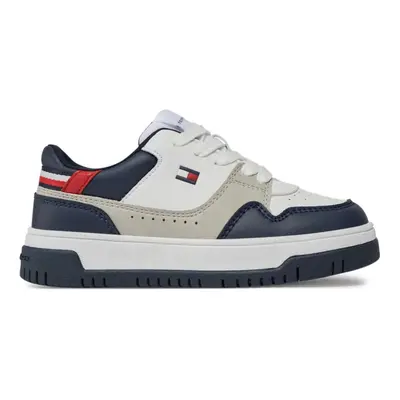 Tommy Hilfiger T3X933368 Divat edzőcipők Fehér