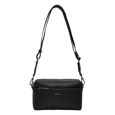 Calvin Klein Jeans CK MUST CONVERTIBLE CAMERA BAG K60K612901 Táskák Fekete