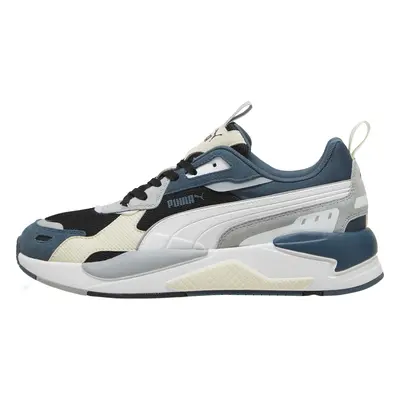 Puma 242510 Rövid szárú edzőcipők Sokszínű