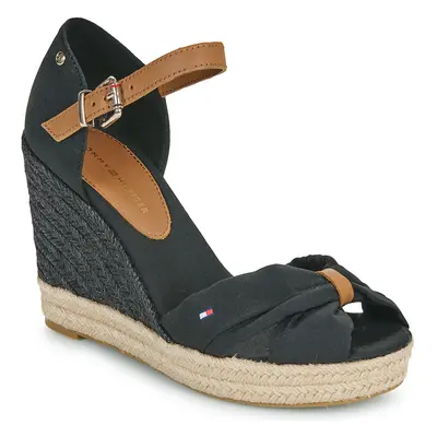 Tommy Hilfiger BASIC OPEN TOE HIGH WEDGE Gyékény talpú cipők Fekete