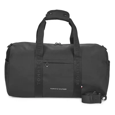 Tommy Hilfiger TH ELEMENT DUFFLE Utazó táskák Fekete