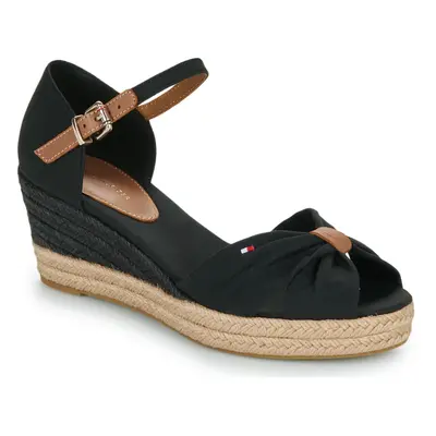 Tommy Hilfiger BASIC OPEN TOE MID WEDGE Gyékény talpú cipők Fekete