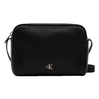 Calvin Klein Jeans RIB CAMERA BAG18 PU K60K612736 Táskák Fekete