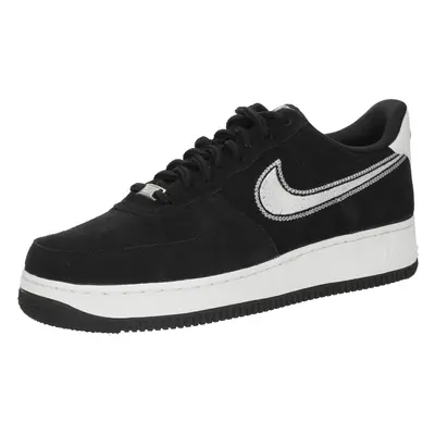 Nike Sportswear Rövid szárú sportcipők 'AIR FORCE 07 LV8' fekete / fehér