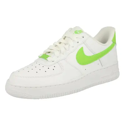 Nike Sportswear Rövid szárú sportcipők 'AIR FORCE 07' világoszöld / fehér